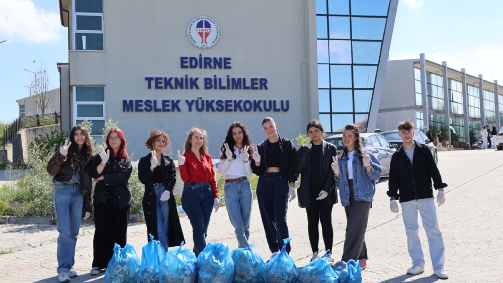 TÜ’LÜ ÖĞRENCİLERİNDEN ÇEVREYE DUYARLILIK ÖRNEĞİ